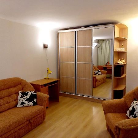 Квартира На Набережной Almaty Luaran gambar