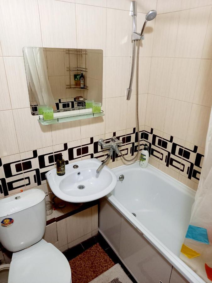 Квартира На Набережной Almaty Luaran gambar